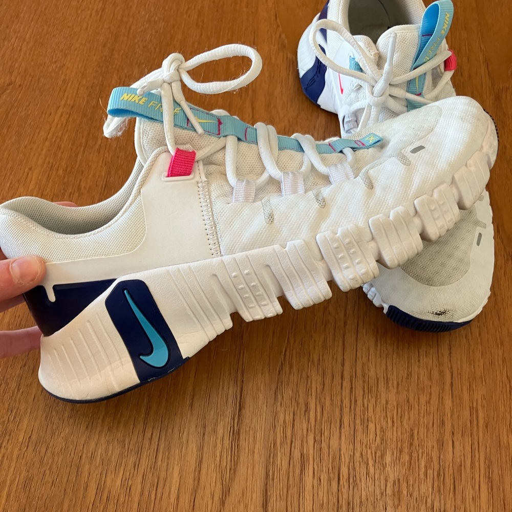 Women’s nike metcon 5